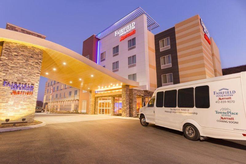 Towneplace Suites By Marriott Pittsburgh Airport/Robinson Township Exterior foto